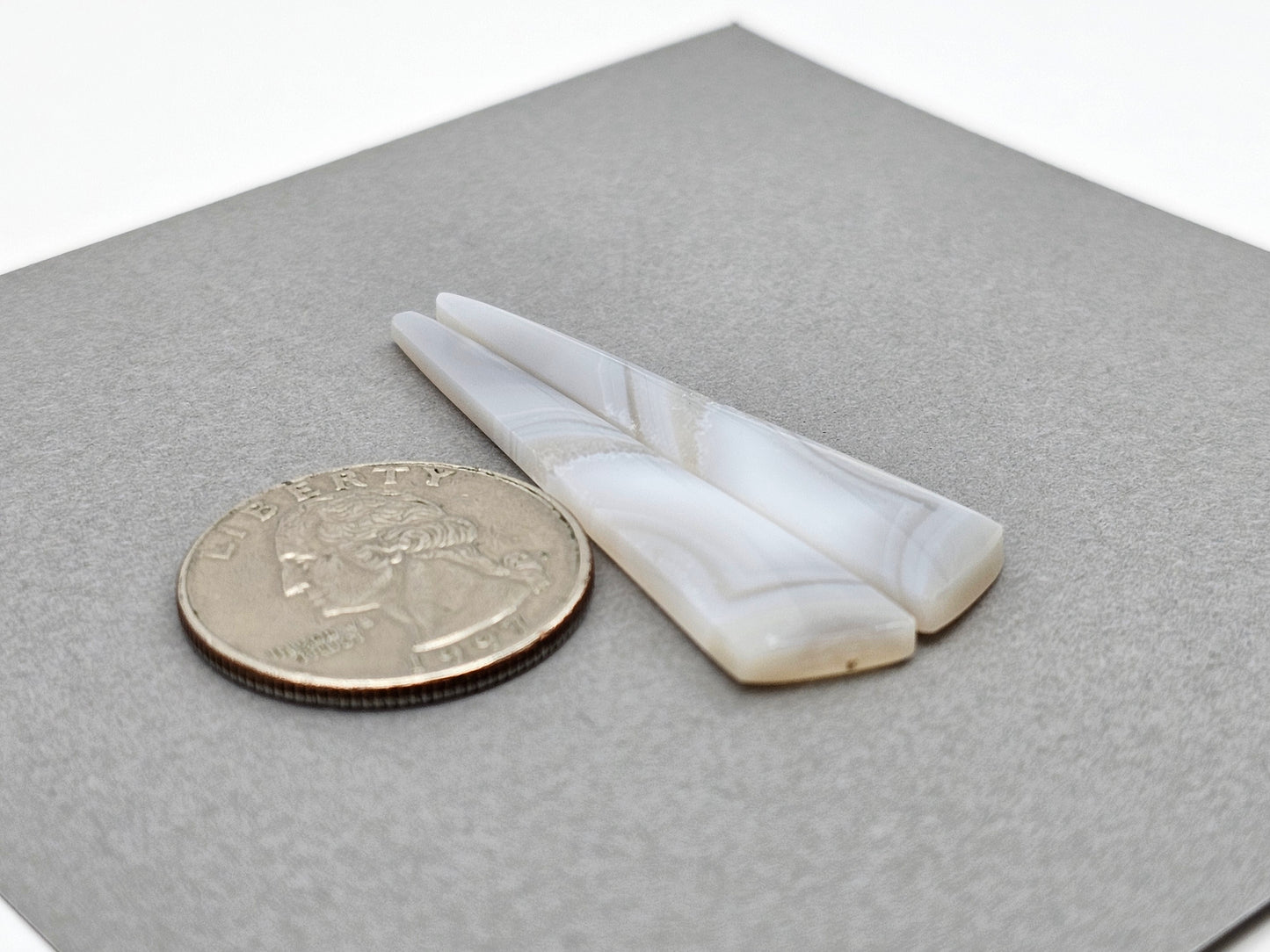 Gray banded agate pair