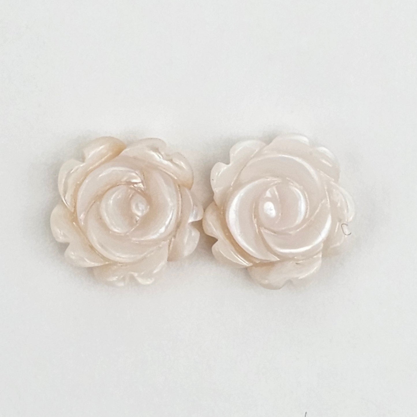 Mother of Pearl Flower Cabochon Pair