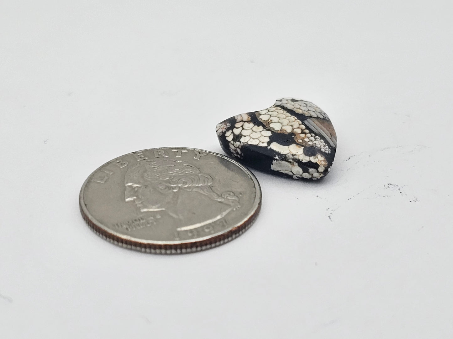 Snake skin agate heart cabochon