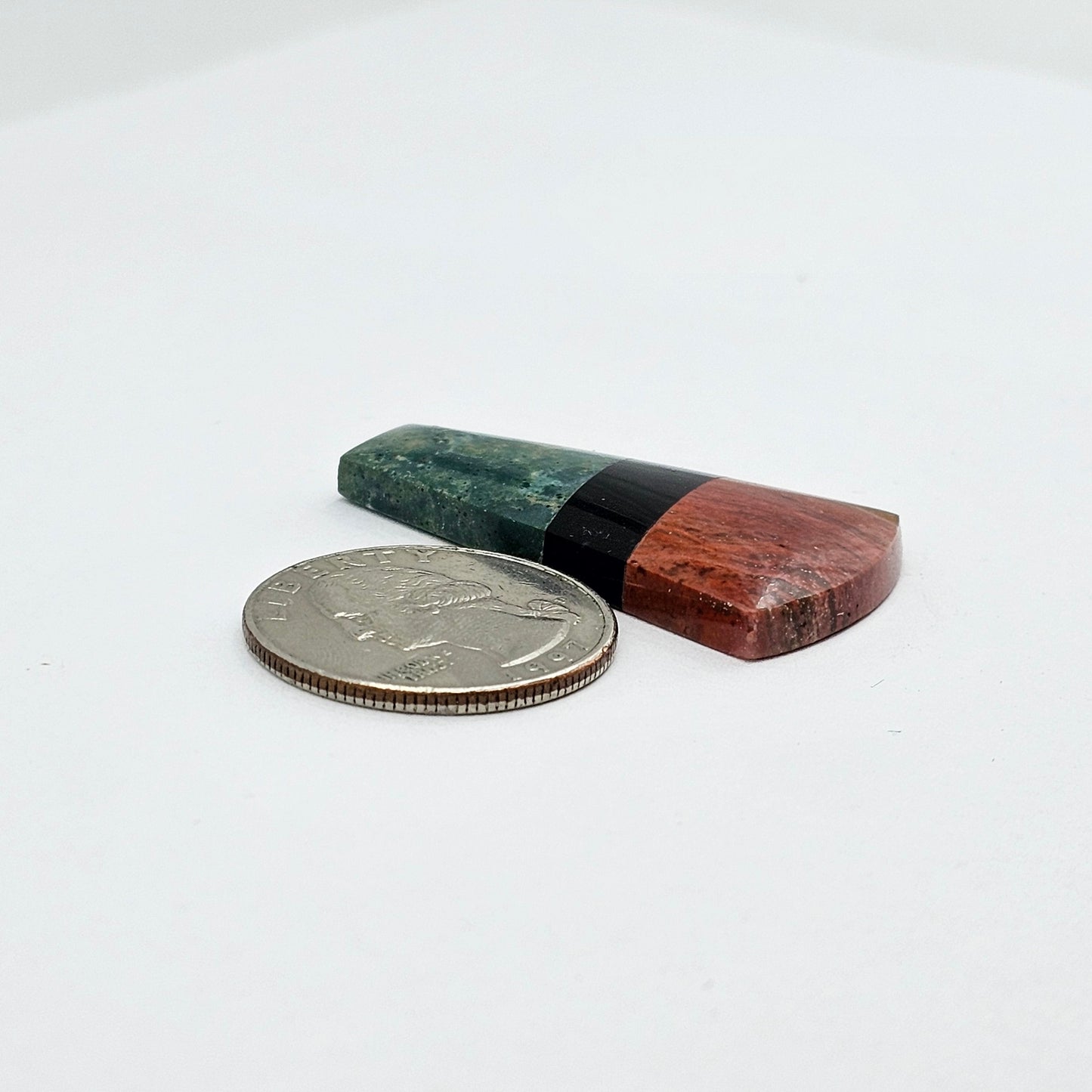 Intarsia inlay cabochon with agate and obsidian