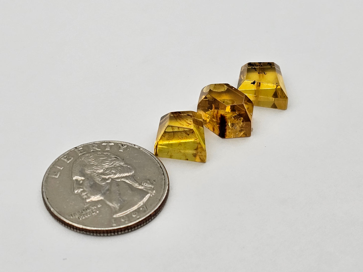 Amber half faceted set