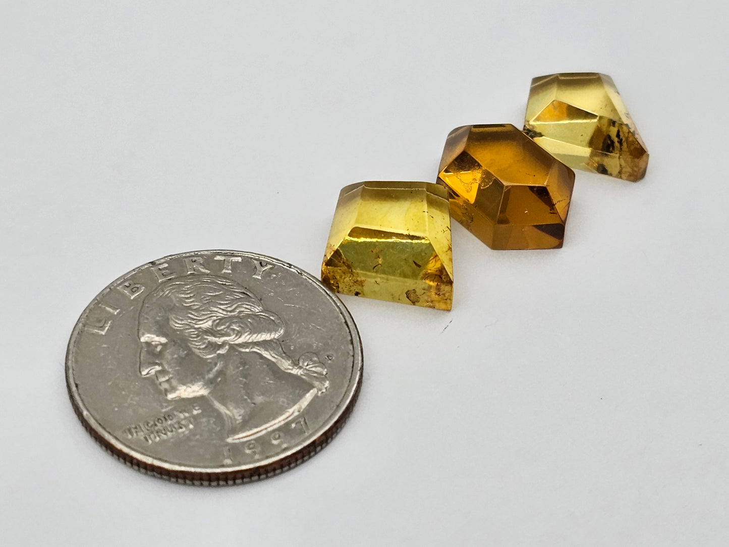 Amber half faceted set