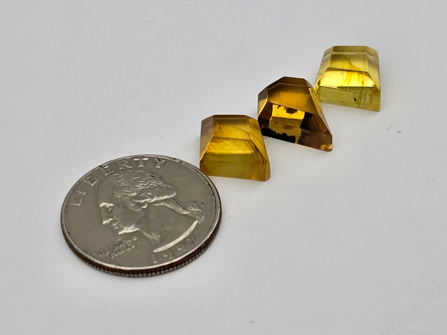 Amber half faceted set