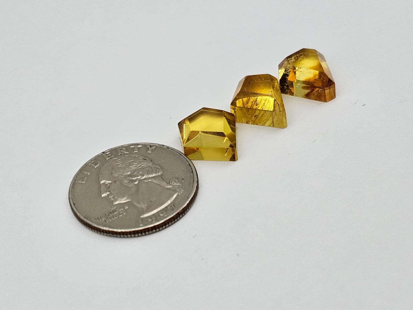 Amber half faceted set