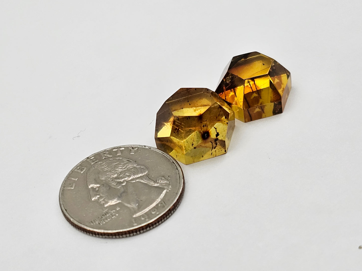 Amber half faceted set