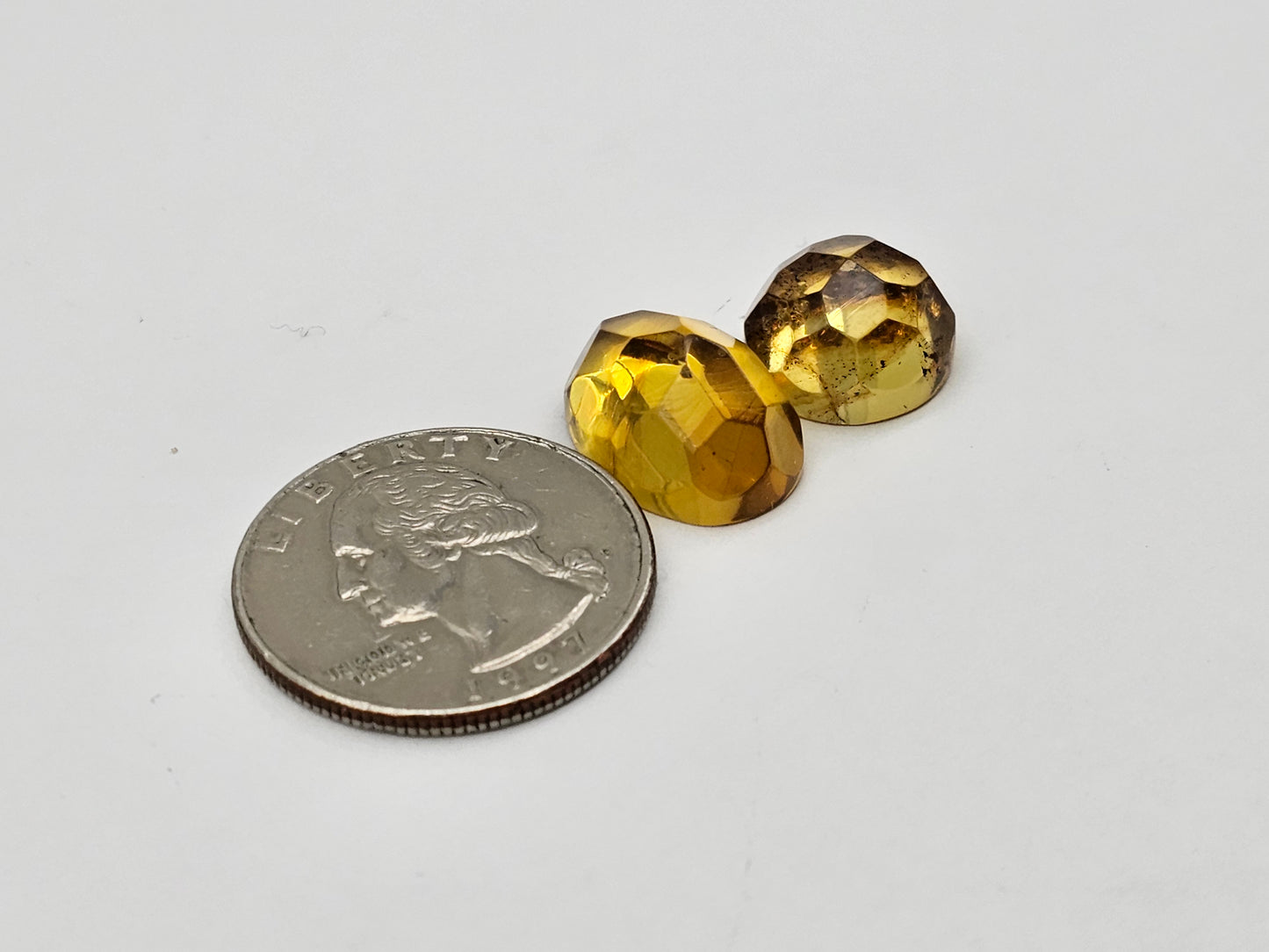 Amber half faceted set