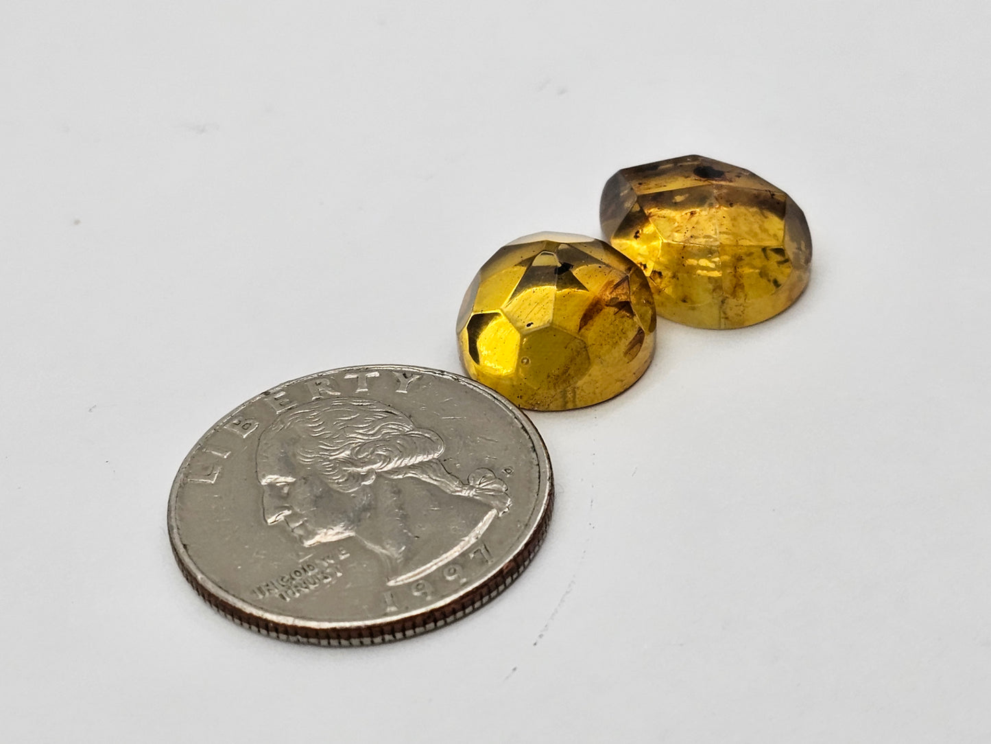 Amber half faceted set