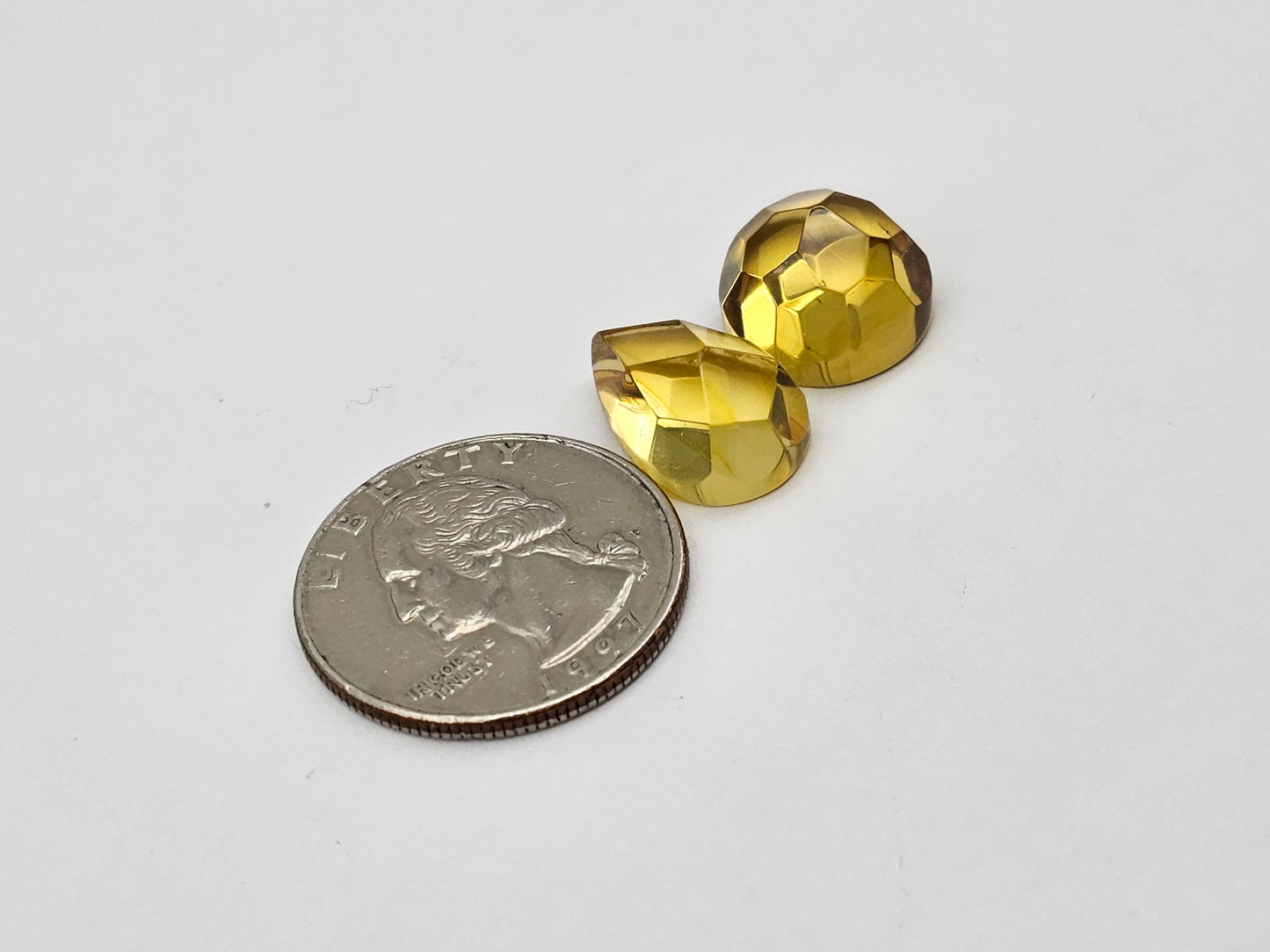 Amber half faceted set