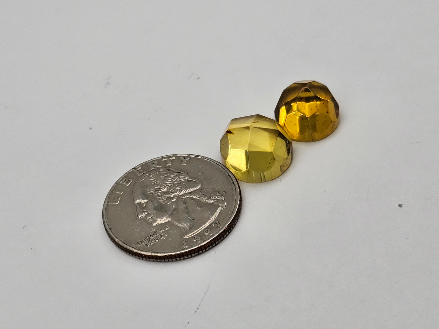 Amber half faceted set