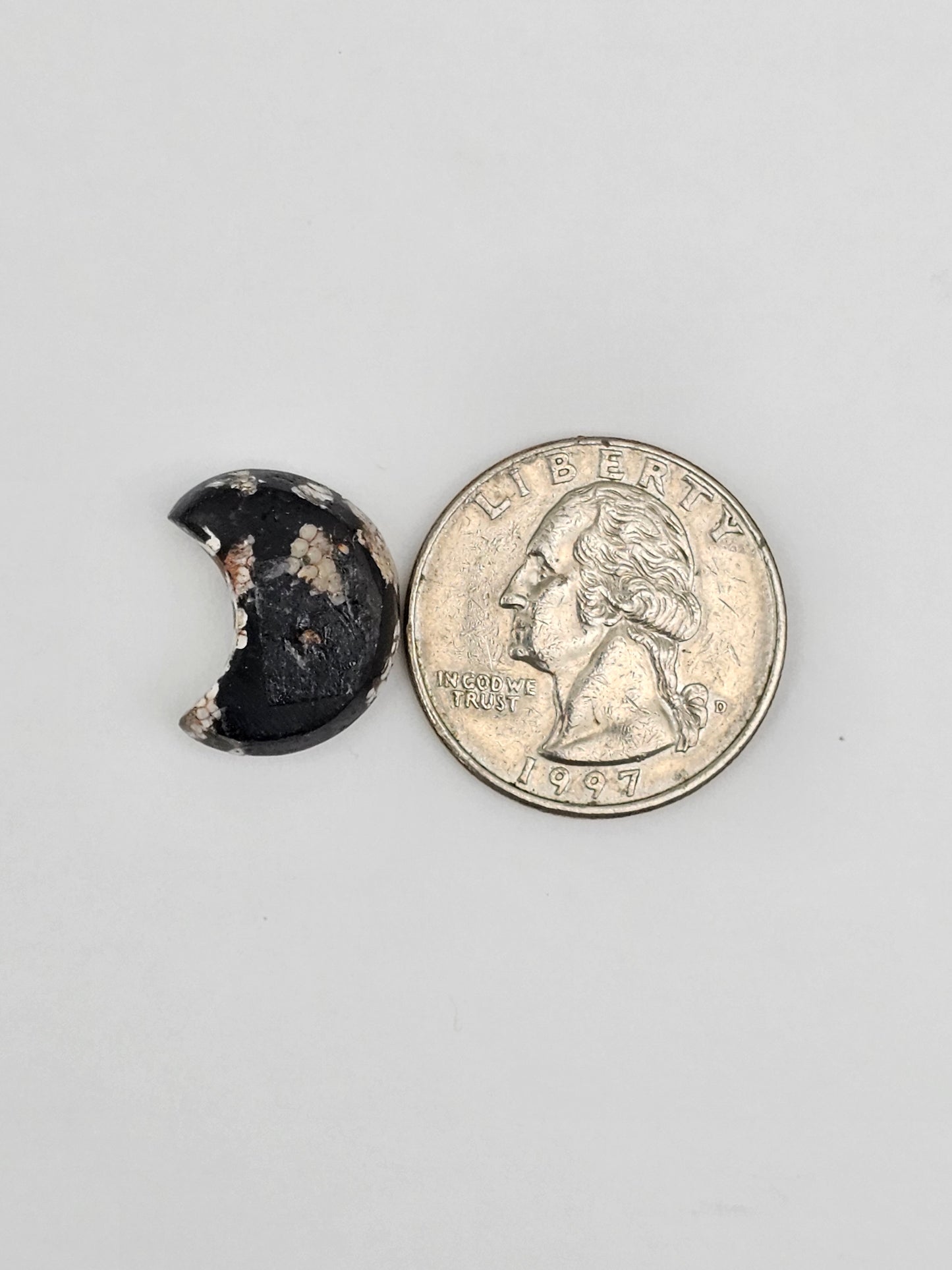 Snake skin agate moon cabochon