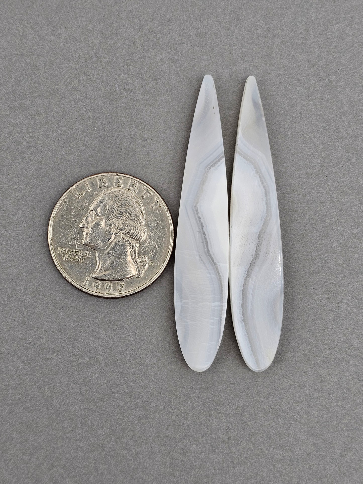 Gray banded agate pair