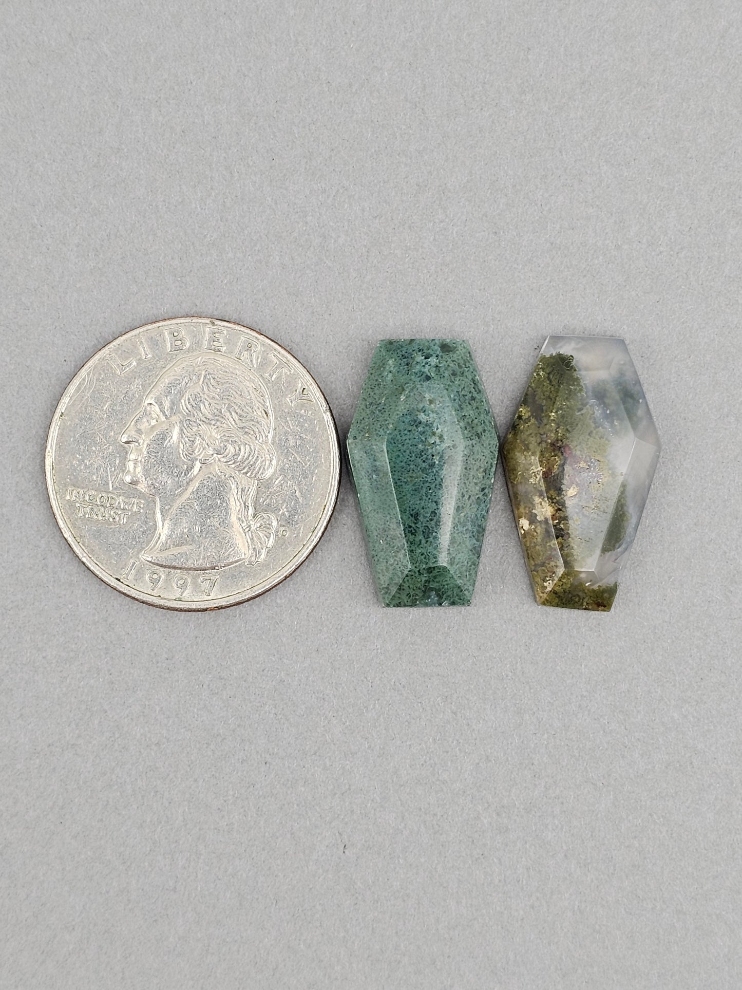 Moss agate coffin cabochon set