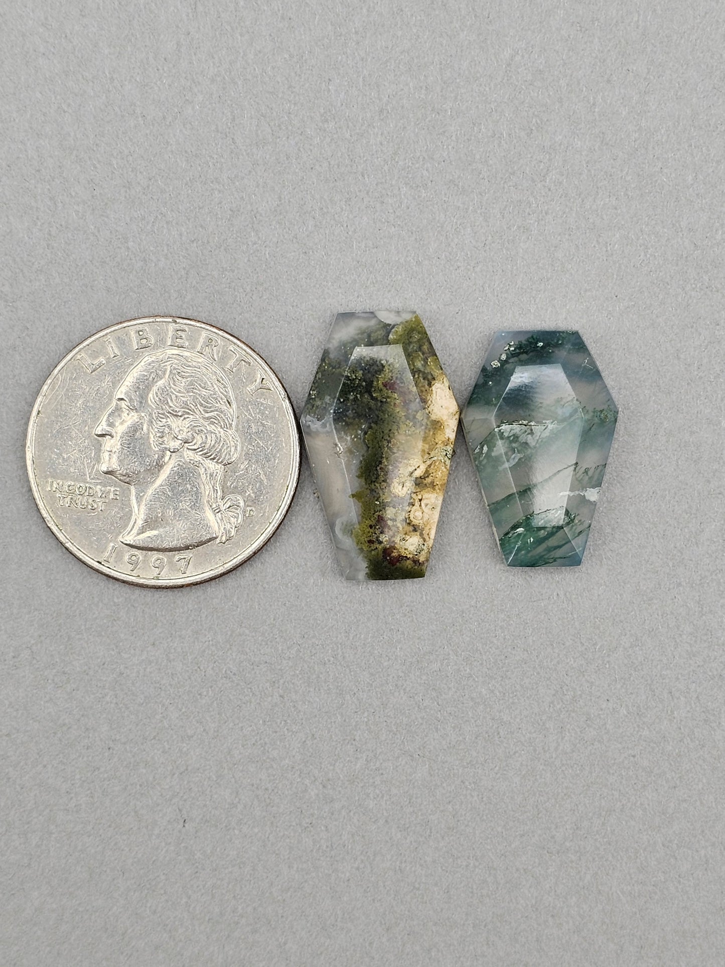 Moss agate coffin cabochon set