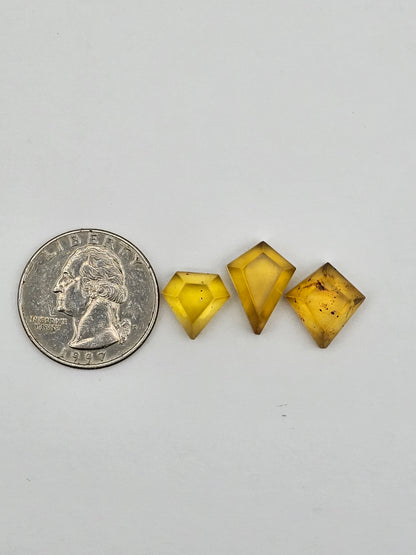 Amber half faceted set