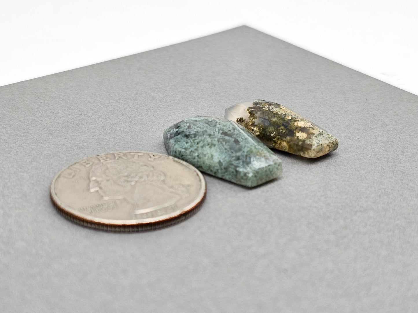Moss agate coffin cabochon set